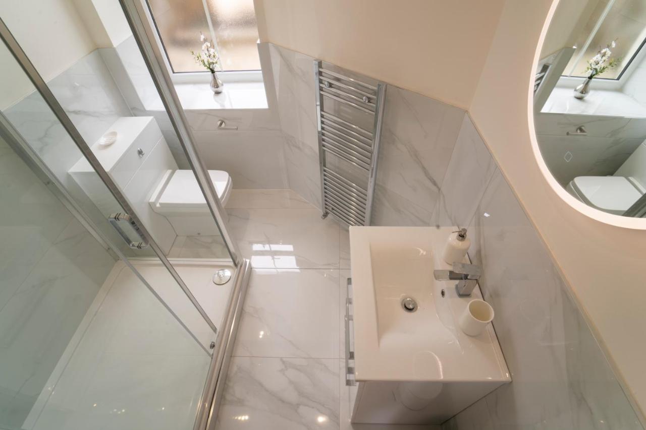 Foundry Farm Apartment เฮกแซม ภายนอก รูปภาพ