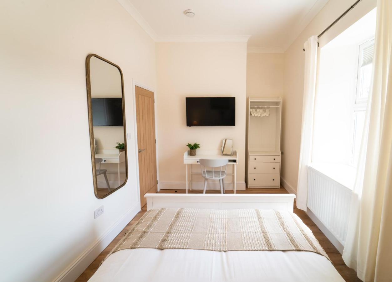 Foundry Farm Apartment เฮกแซม ภายนอก รูปภาพ